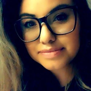 Meet your Posher, Cecilia